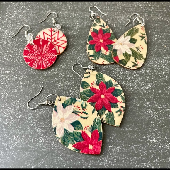 Holiday Dangle Earrings - Picture 1 of 5